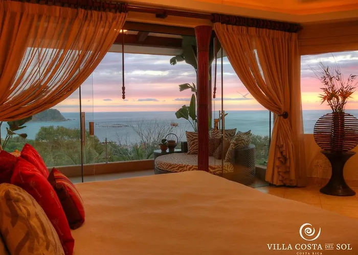 Luxury Ocean View Villa, Breakfast, Shuttle & 5-Star Service Included Sámara