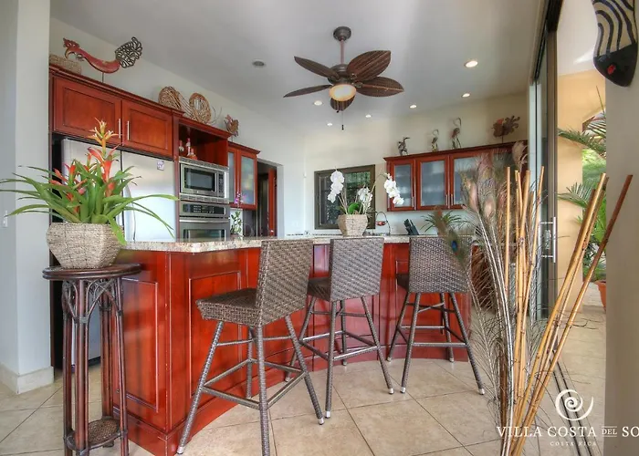 Luxury Ocean View Villa, Breakfast, Shuttle & 5-Star Service Included *